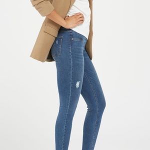 Distressed skinny ankle Spanx Jeans